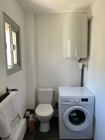 Apartment Joli Appartement Avec Chambre Et Grande Terrasse A Deux Pas De La Mer Sausset-les-Pins